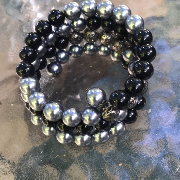 Bracelet- Grey/Black Beads - Picture 7 of 7